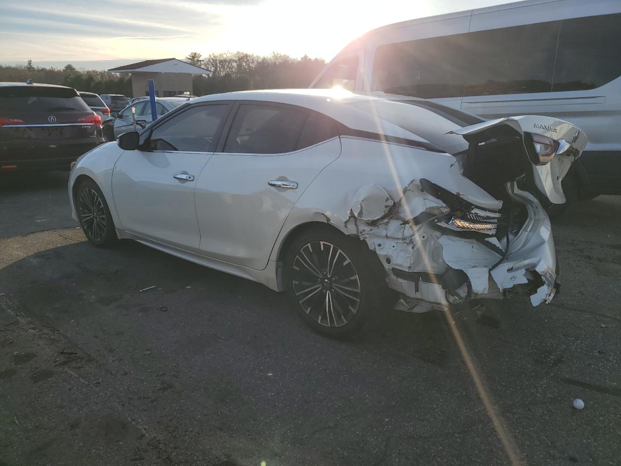 2021 Nissan Maxima - Image 2