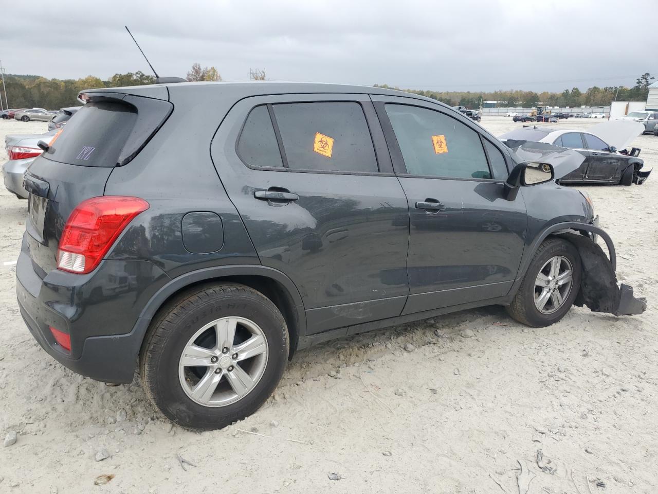 VIN 3GNCJKSB7LL273262 2020 CHEVROLET TRAX no.3