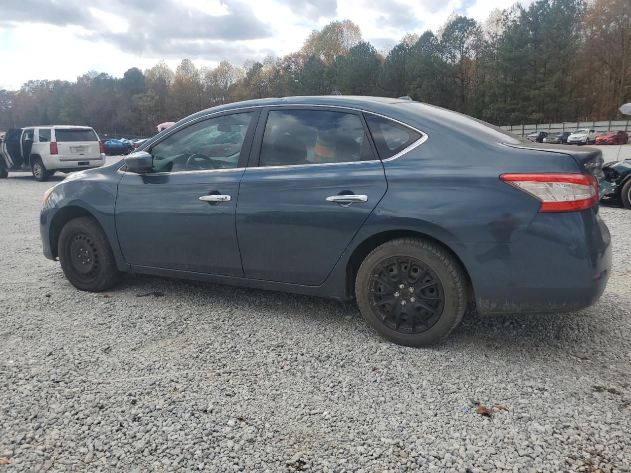 2014 Nissan Sentra - Image 2