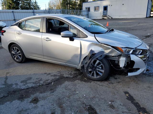  NISSAN VERSA 2023 Silver