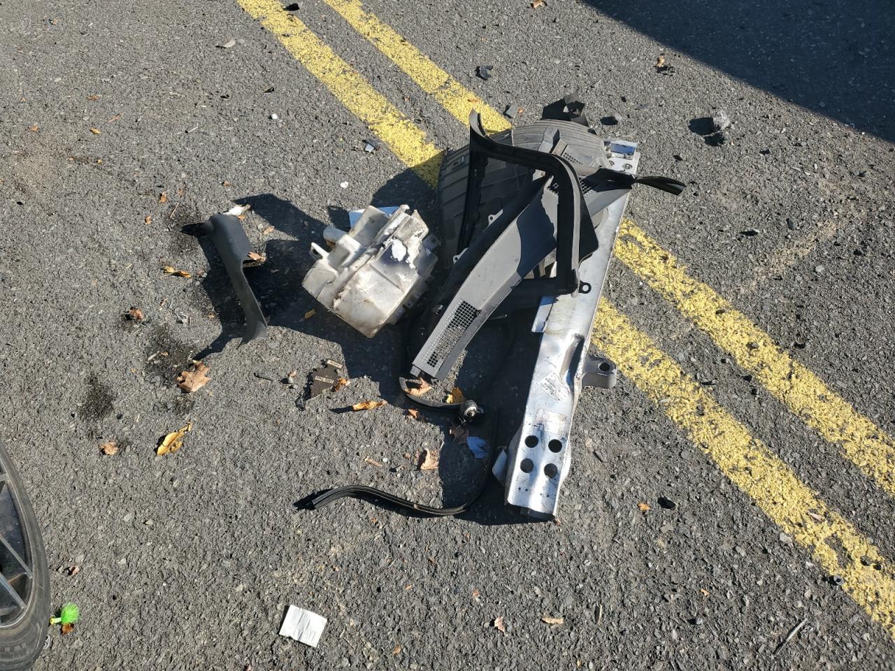 2009 Infiniti G - Image 12