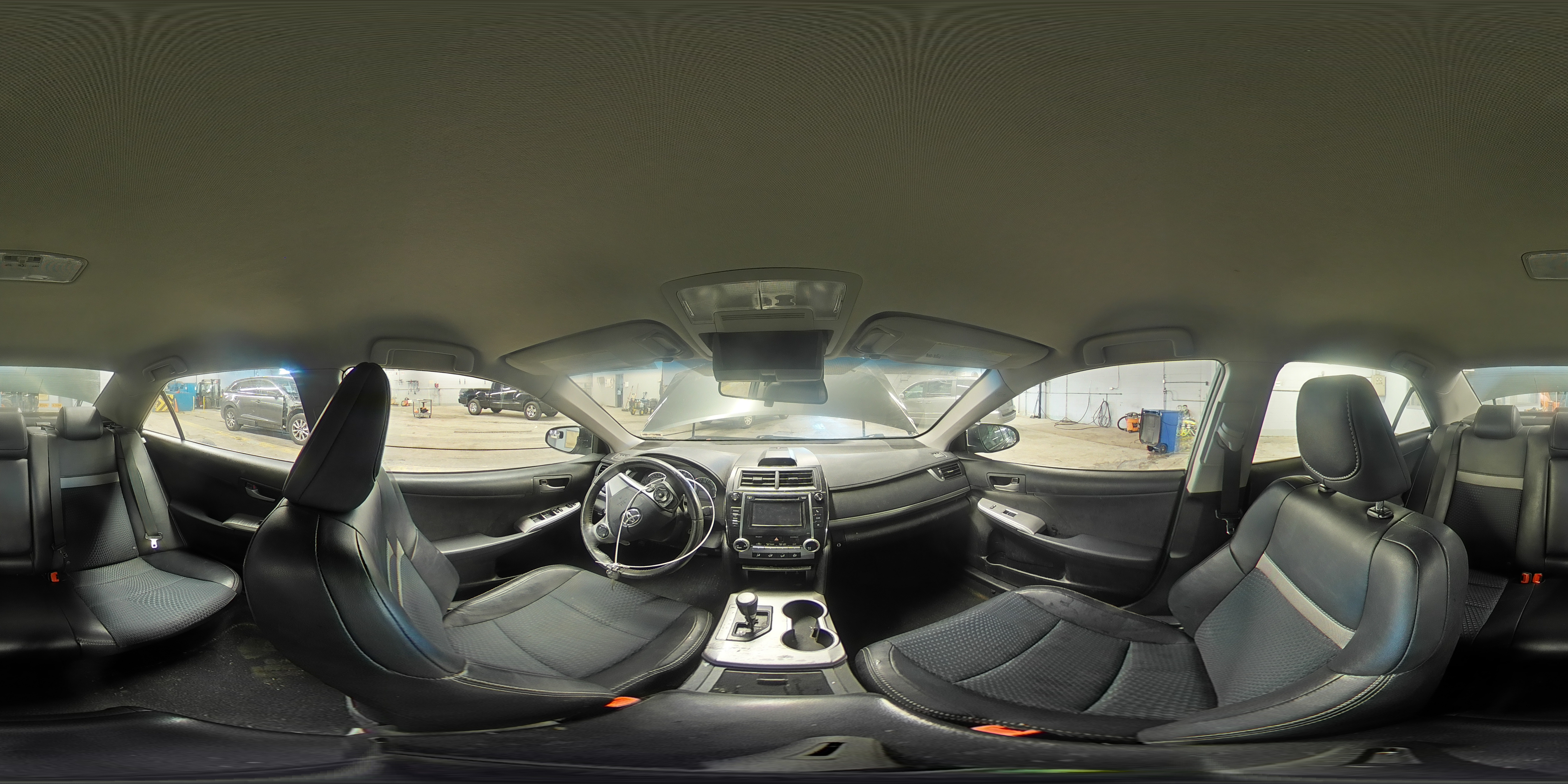 2012 Toyota Camry - Image 13
