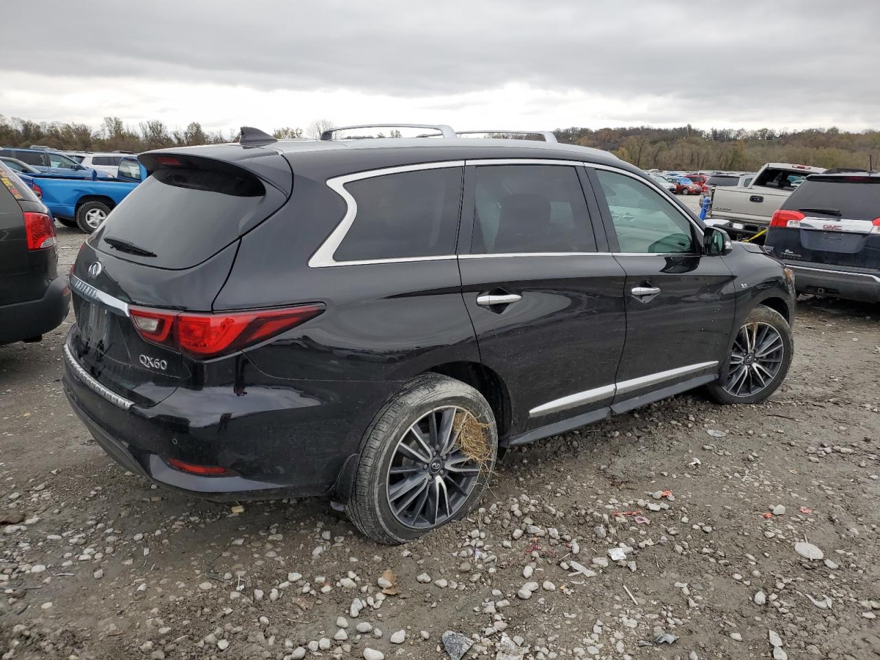 2020 Infiniti QX60 - Image 3