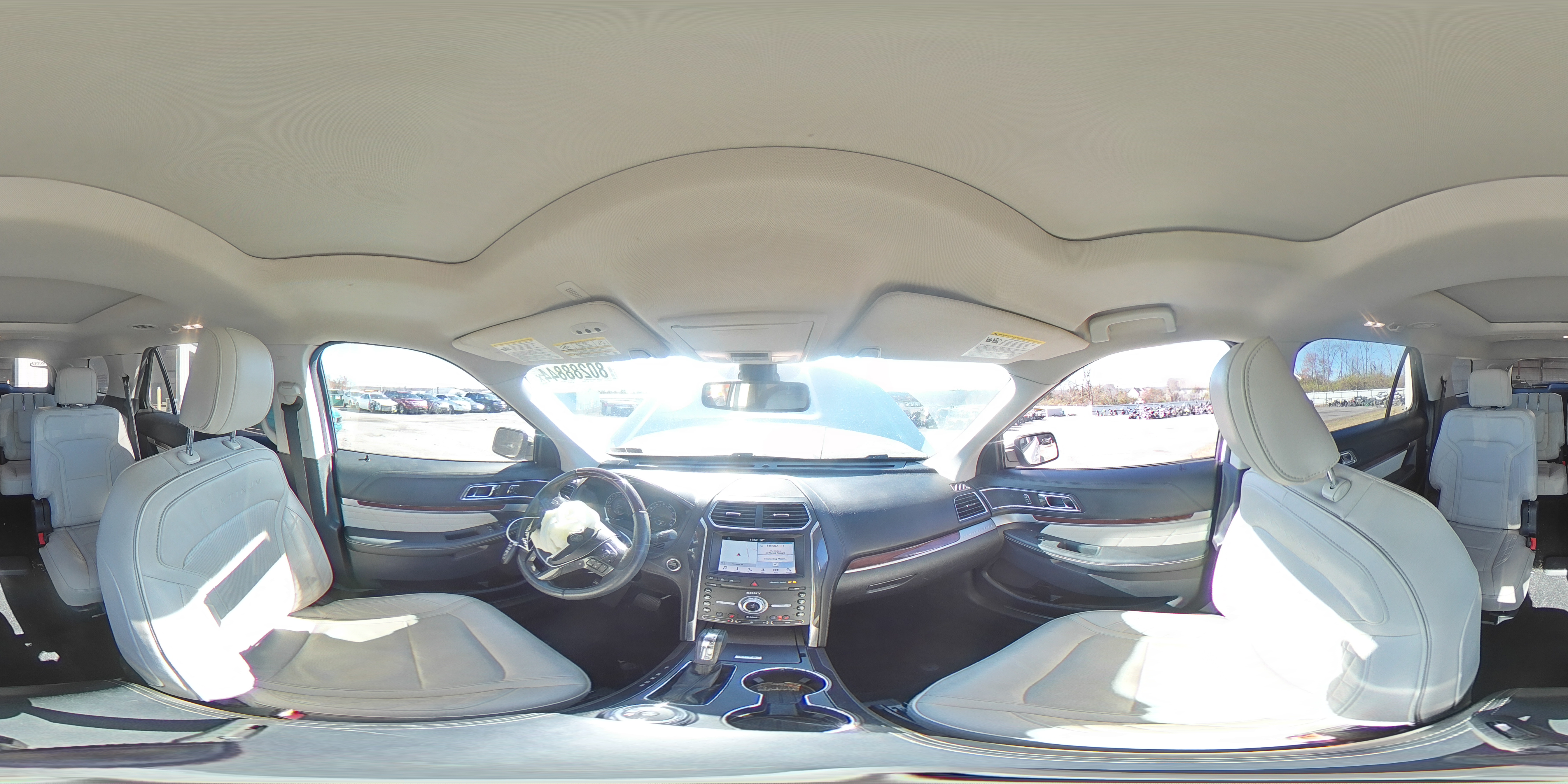 2019 Ford Explorer - Image 15