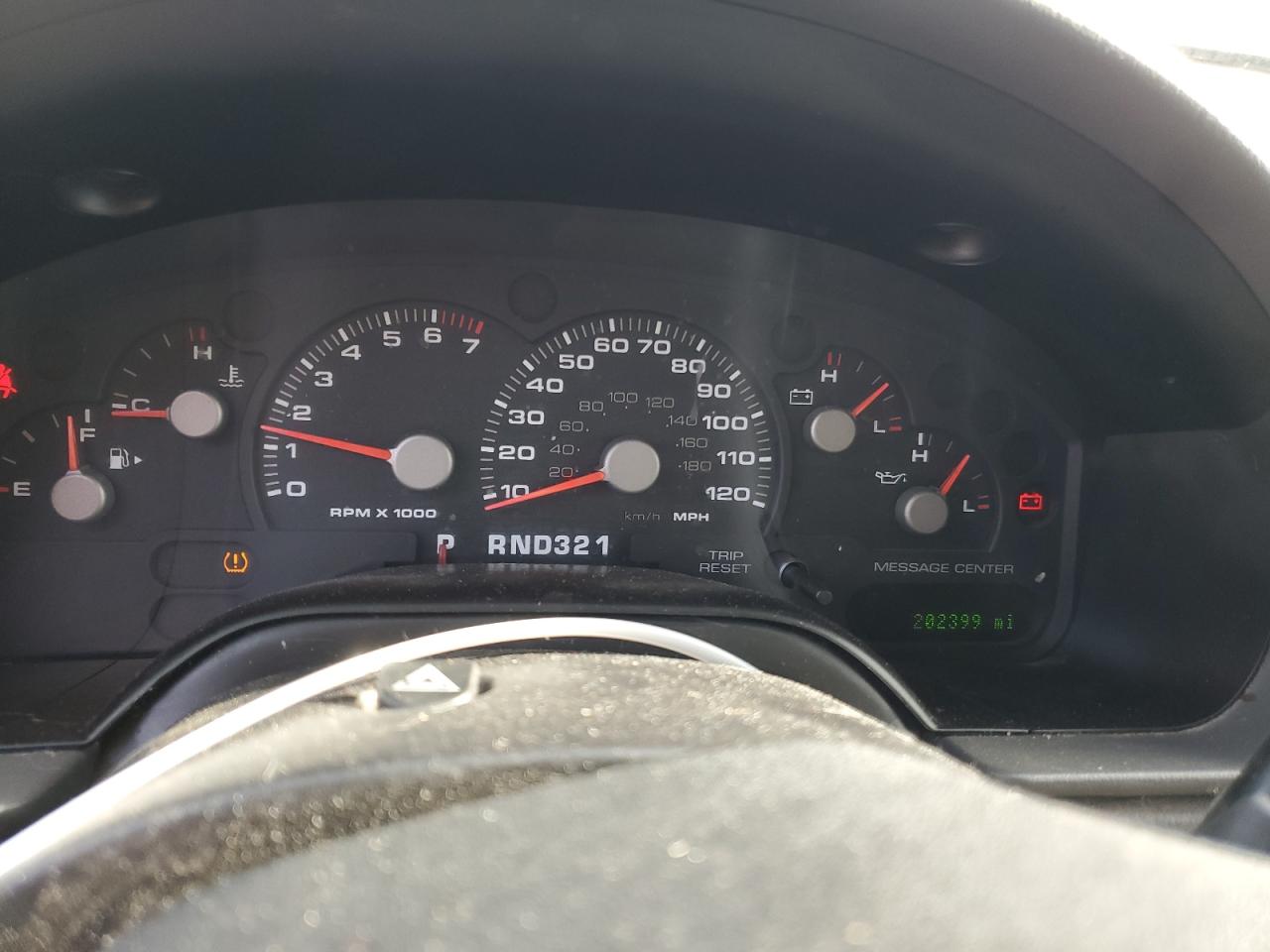 2005 Ford Explorer - Image 9
