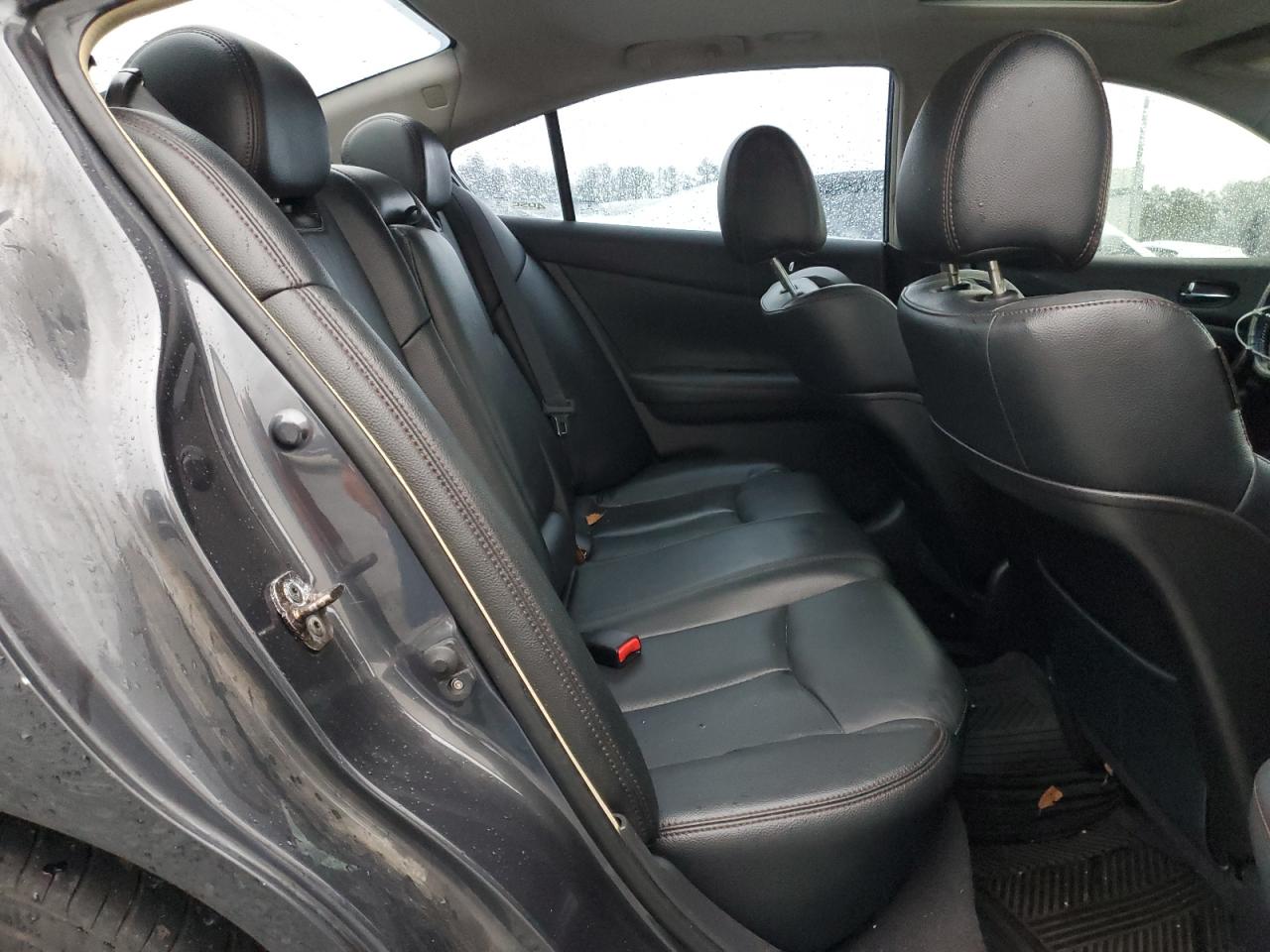 2010 Nissan Maxima - Image 10