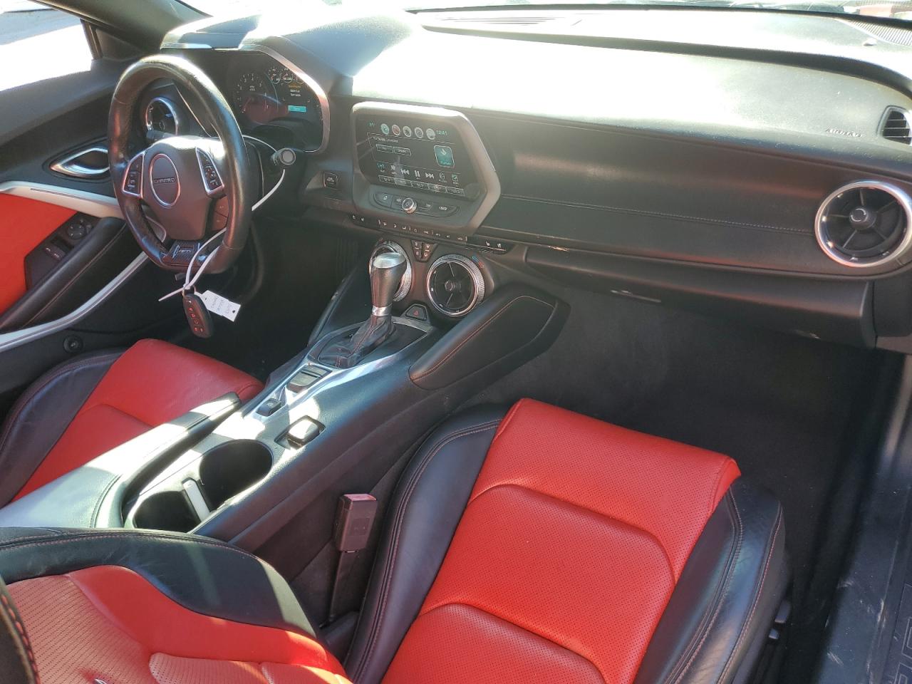 2017 Chevrolet Camaro - Image 8