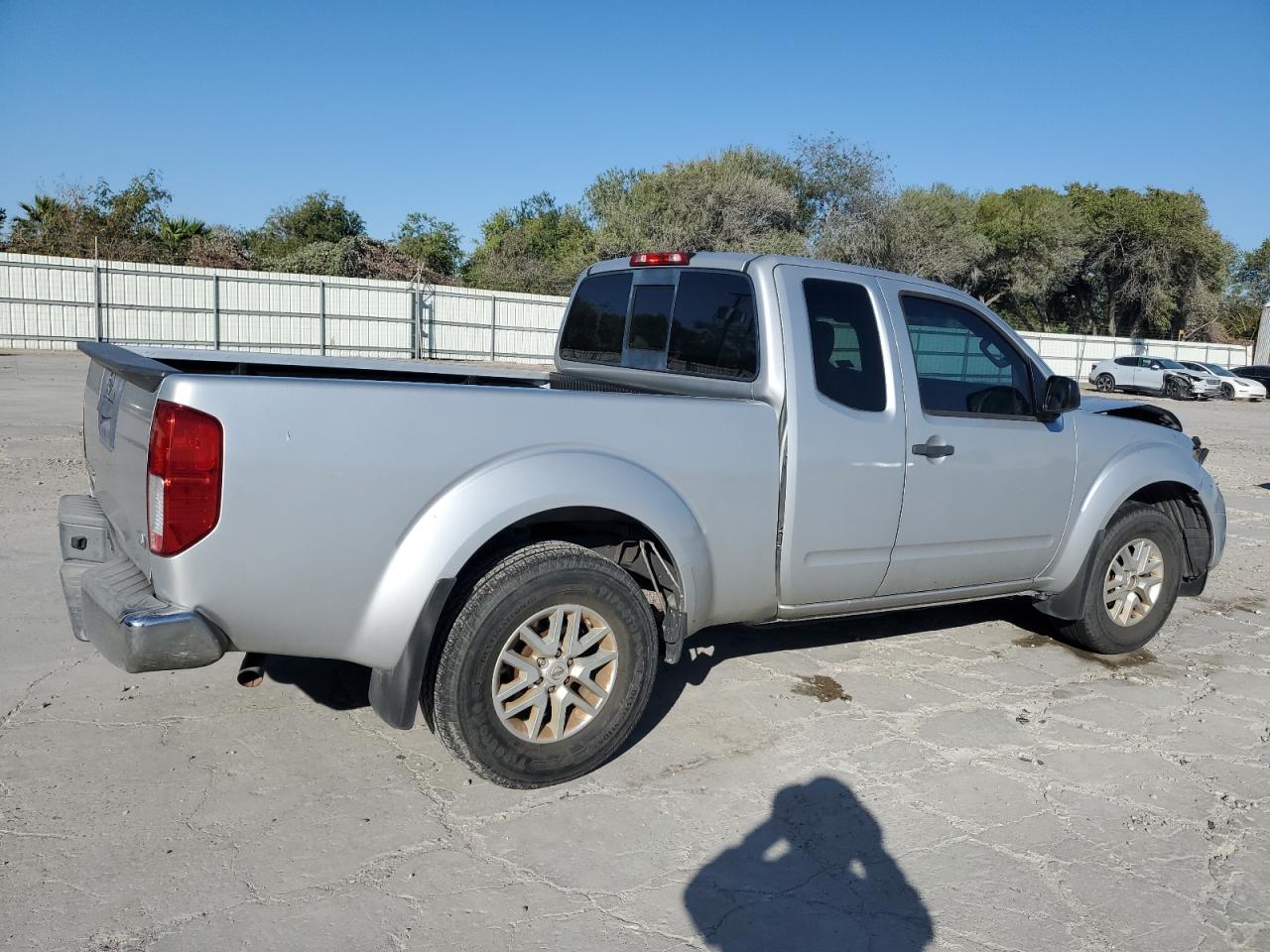 2017 Nissan Navara (Frontier) - Image 3