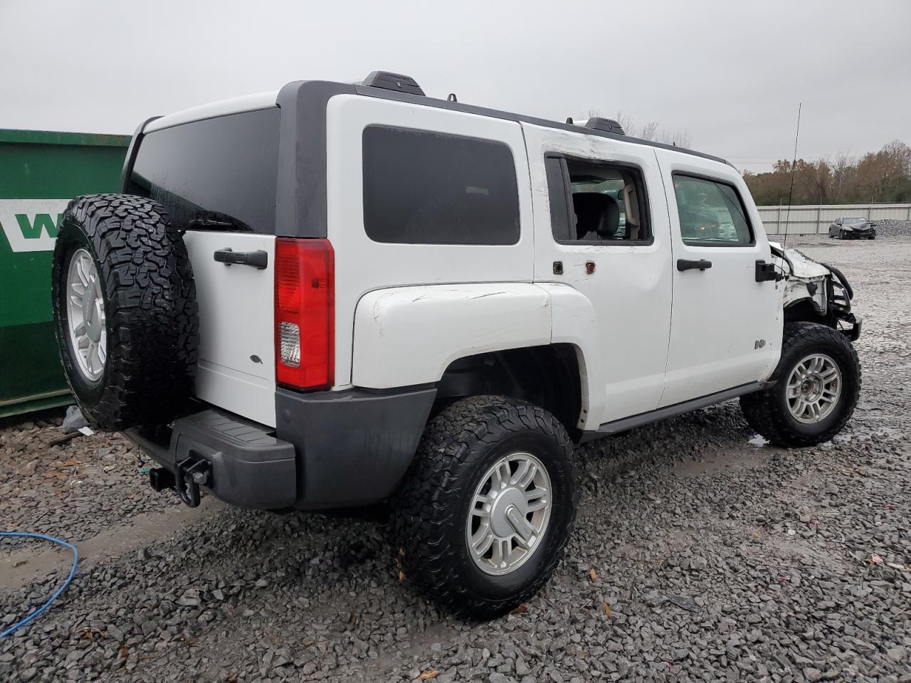 2009 Hummer H3 - Image 3