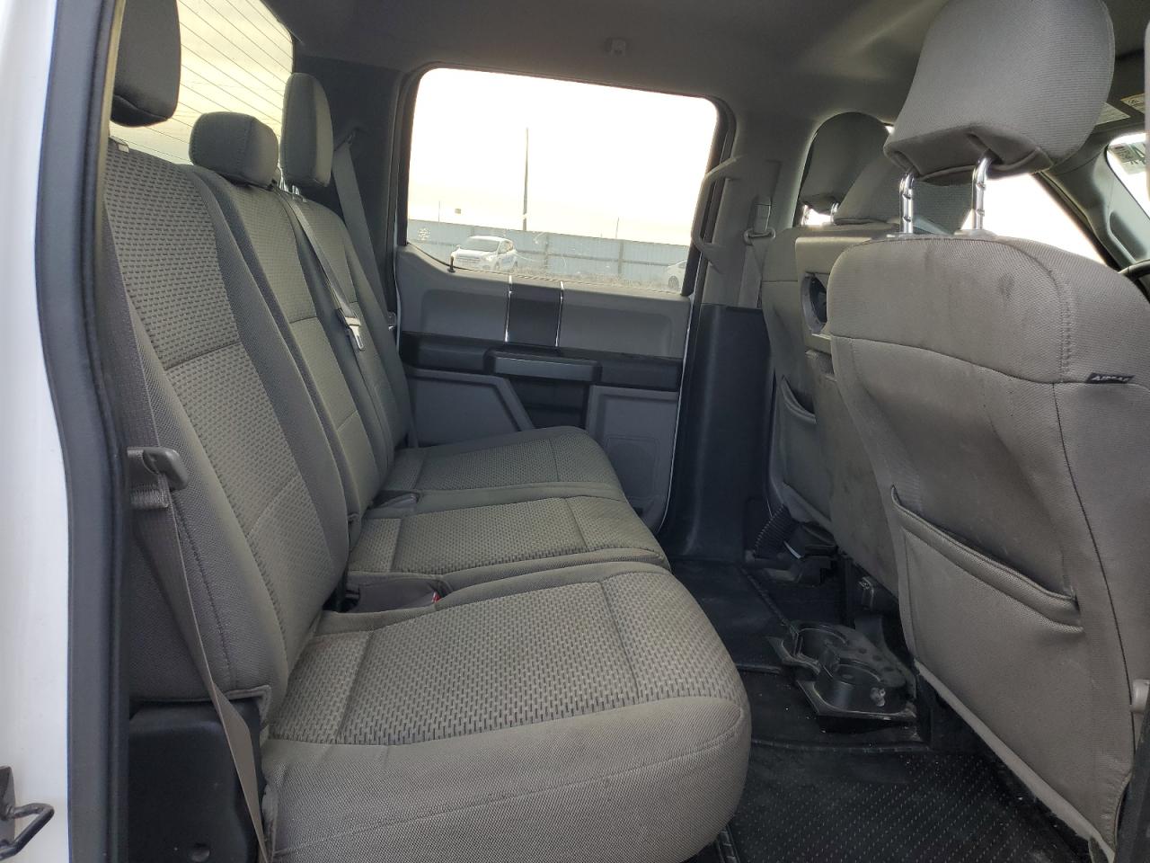 2015 Ford F-150 - Image 10