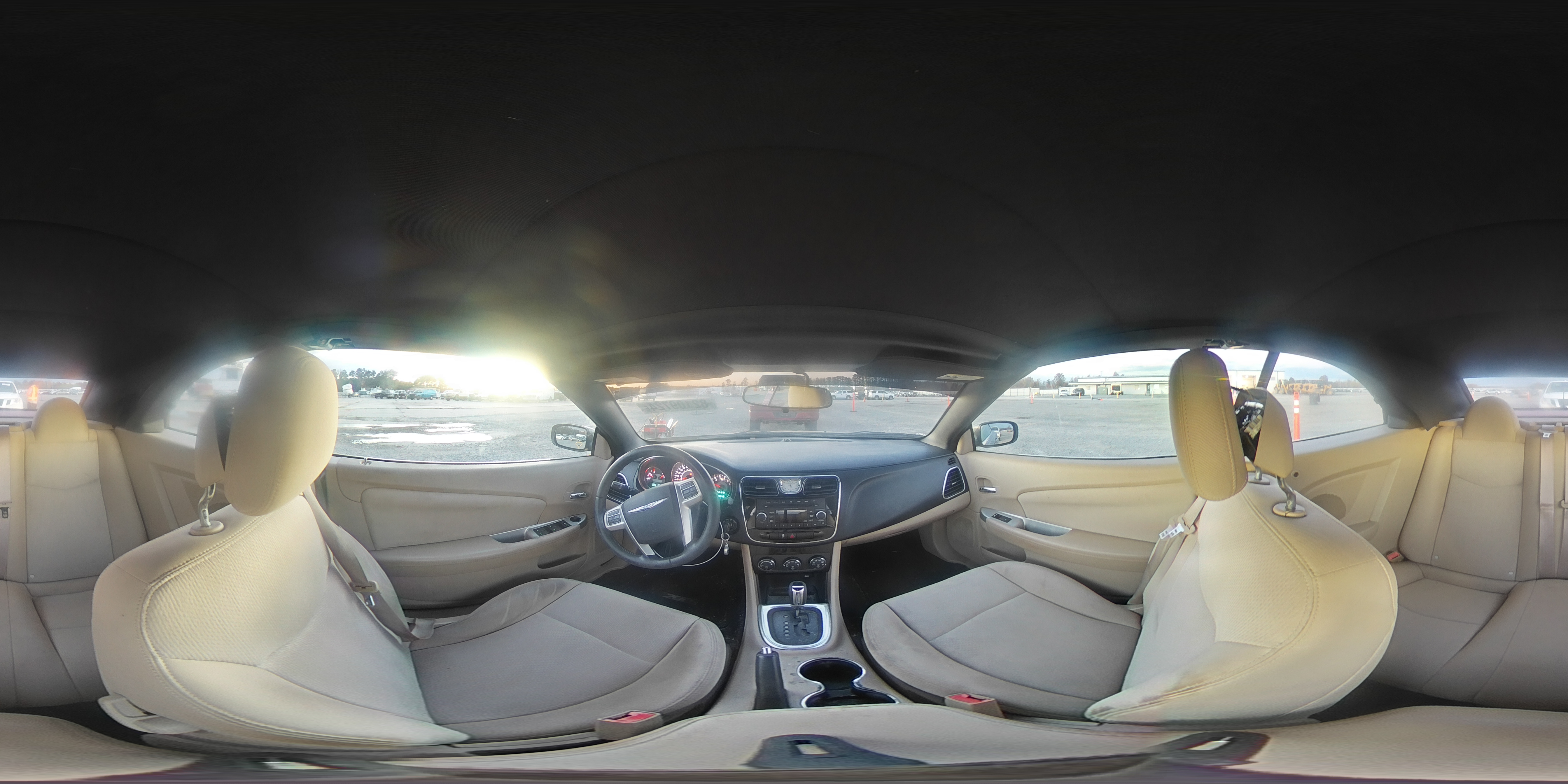 2013 Chrysler 200 - Image 13