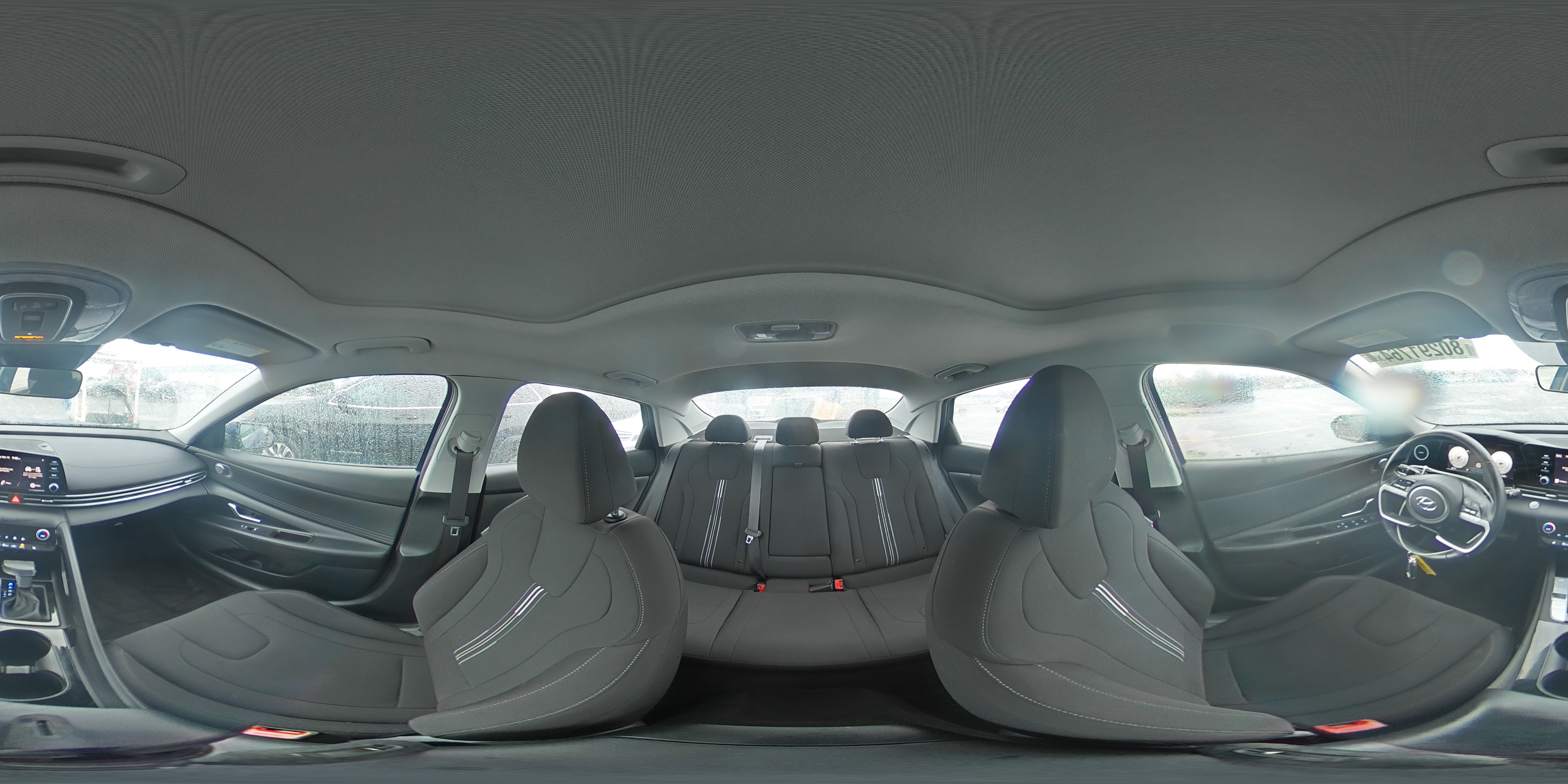 2022 Hyundai Elantra - Image 14