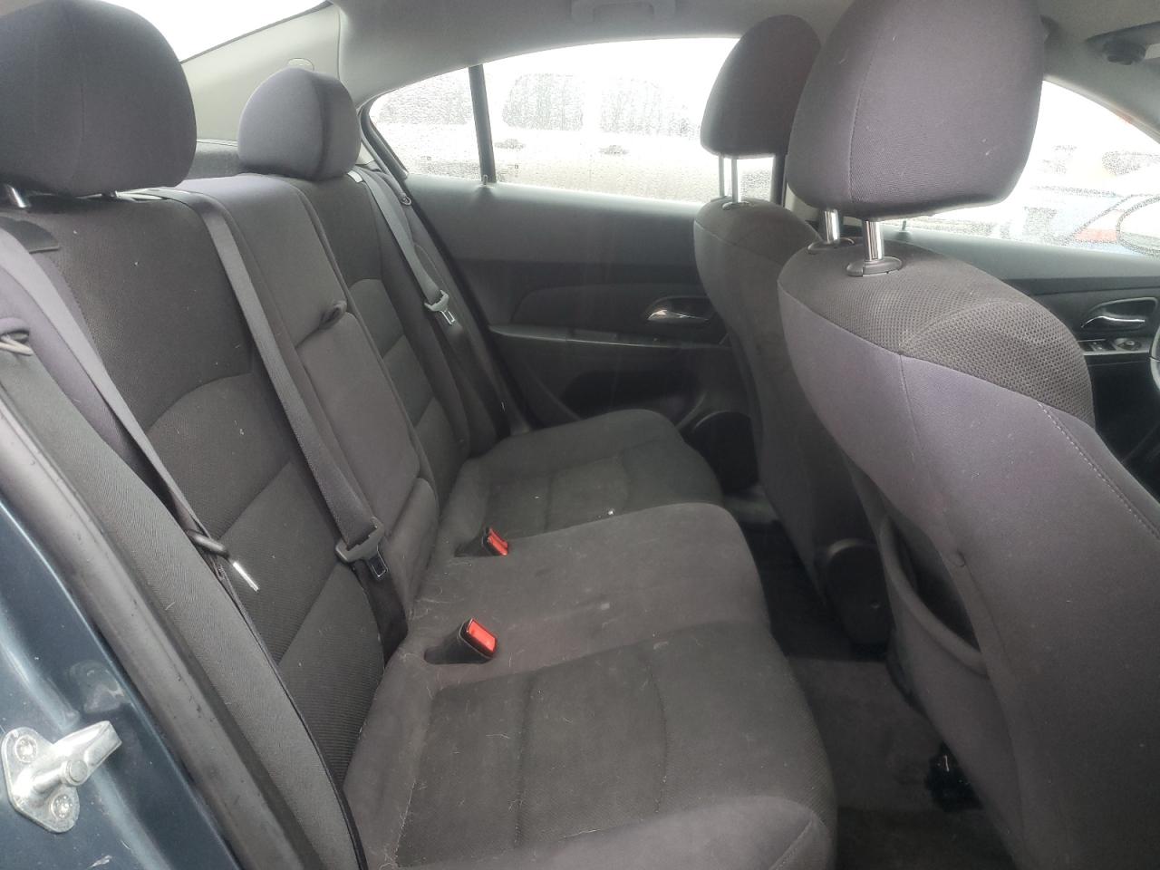 2012 Chevrolet Cruze - Image 10