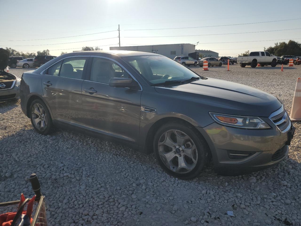 2011 Ford Taurus - Image 4