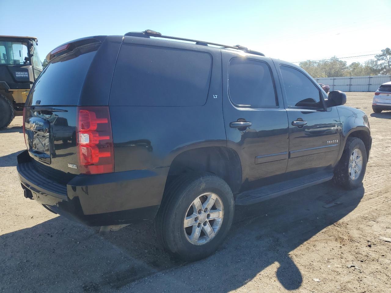 2007 Chevrolet Tahoe - Image 3