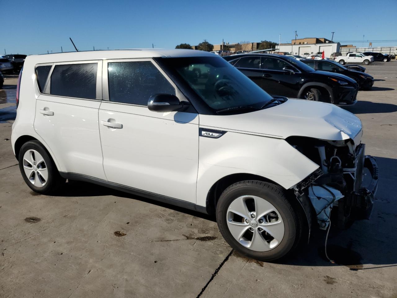 VIN KNDJN2A29F7147242 2015 KIA SOUL no.4