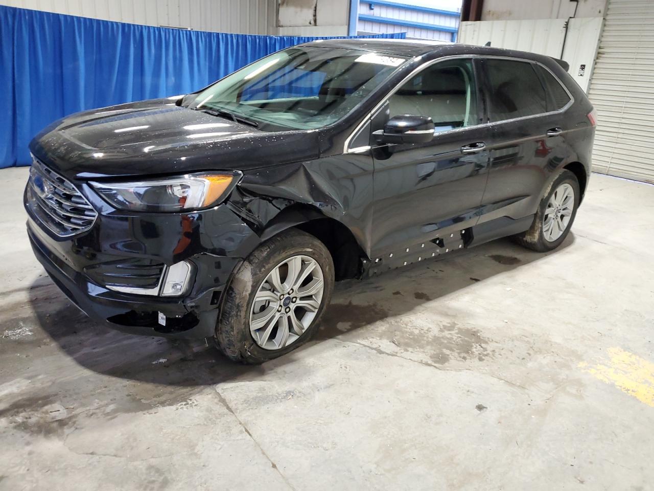 2022 Ford Edge - Image 1