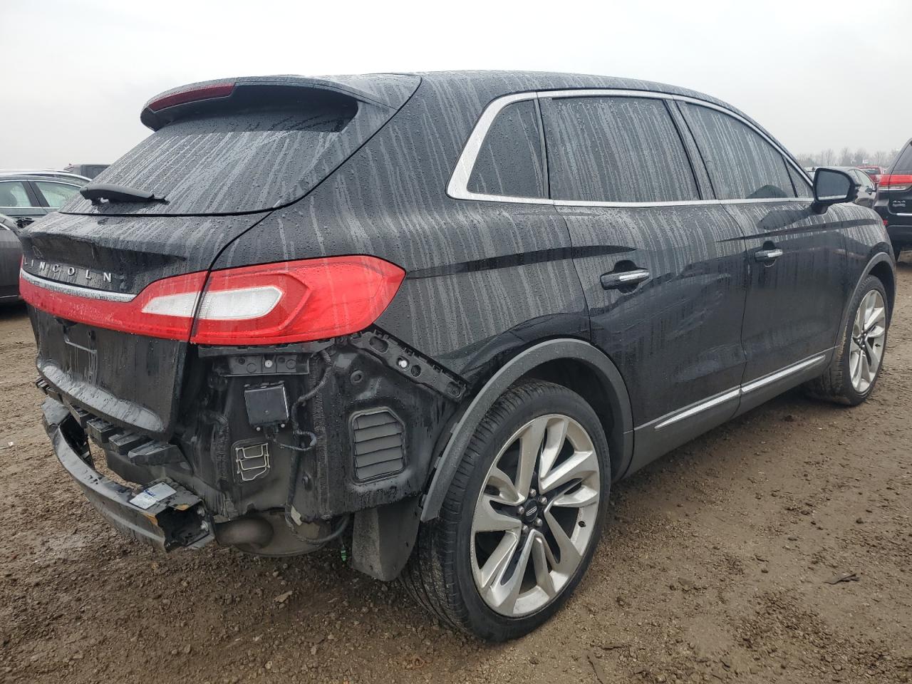 2018 Lincoln MKX - Image 3
