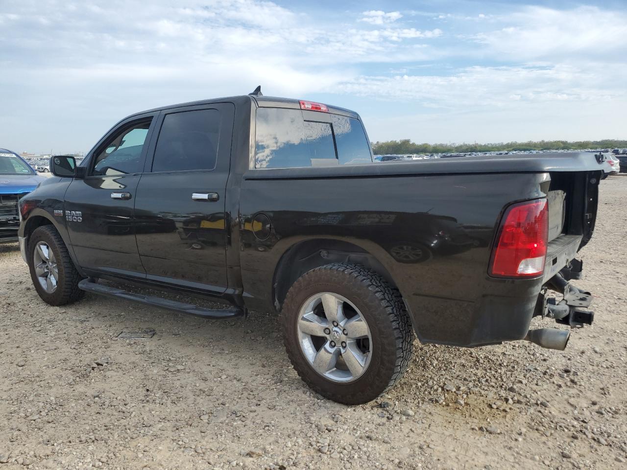 2013 RAM 1500 - Image 2