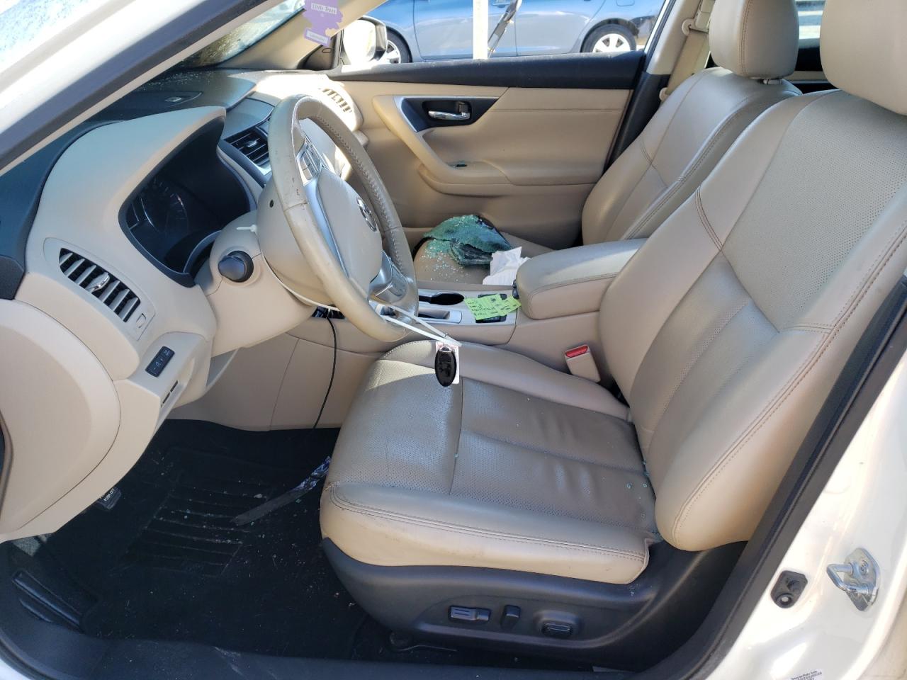 2017 Nissan Altima - Image 7