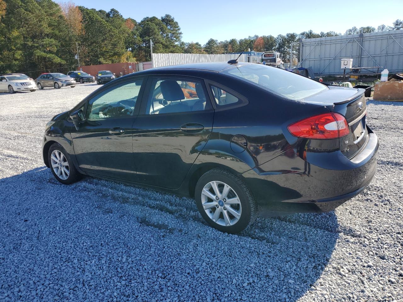 2012 Ford Fiesta - Image 2
