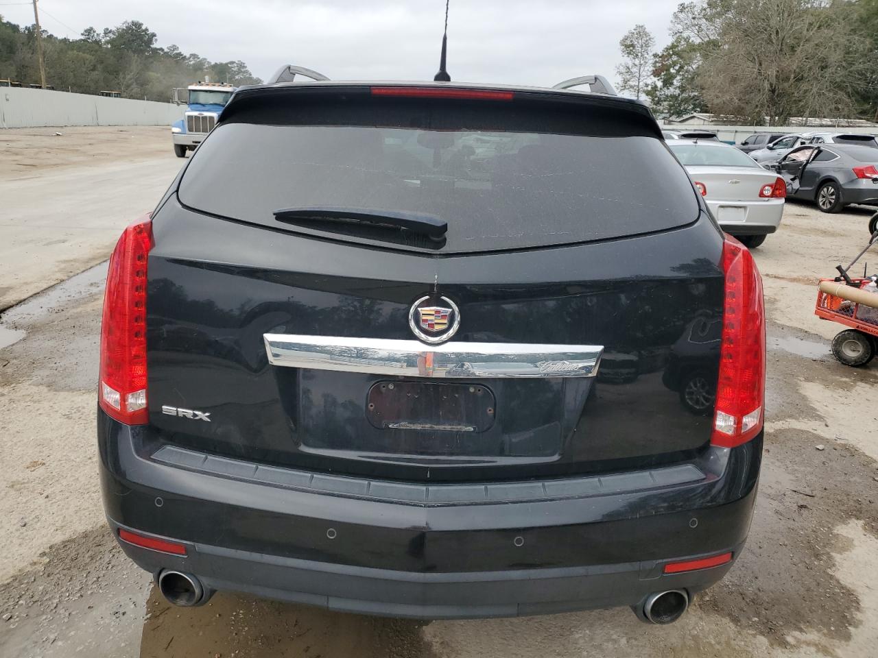2010 Cadillac SRX - Image 6