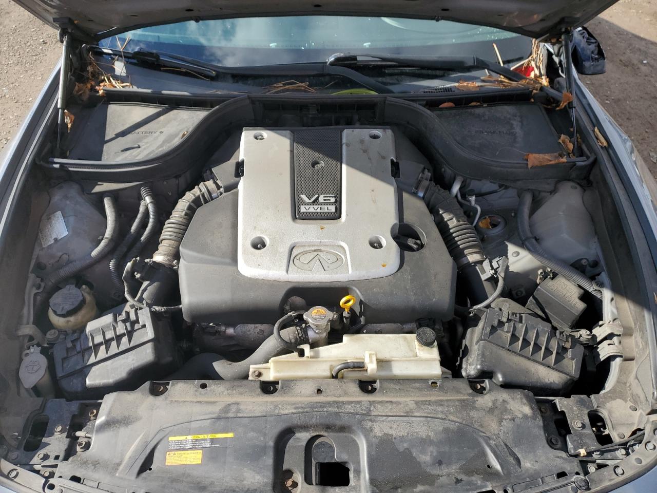 2011 Infiniti G - Image 12