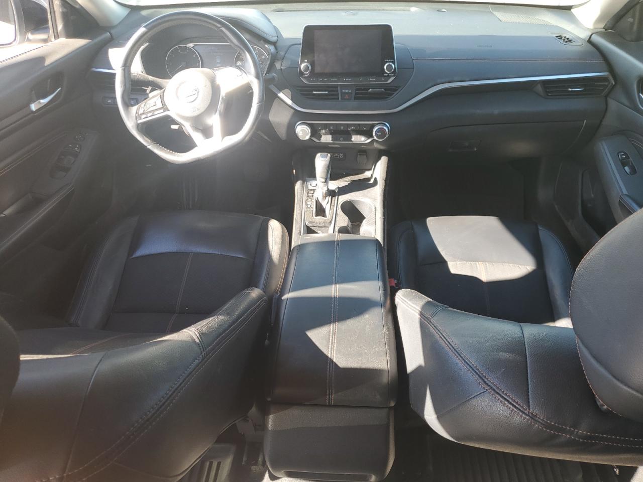 2019 Nissan Altima - Image 8