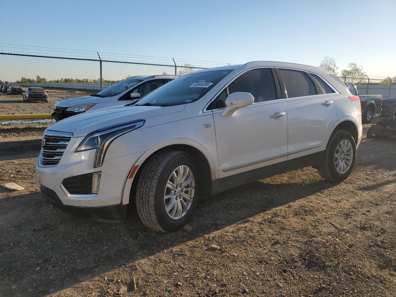 VIN 1GYKNARS0KZ189309 2019 CADILLAC XT5 no.1