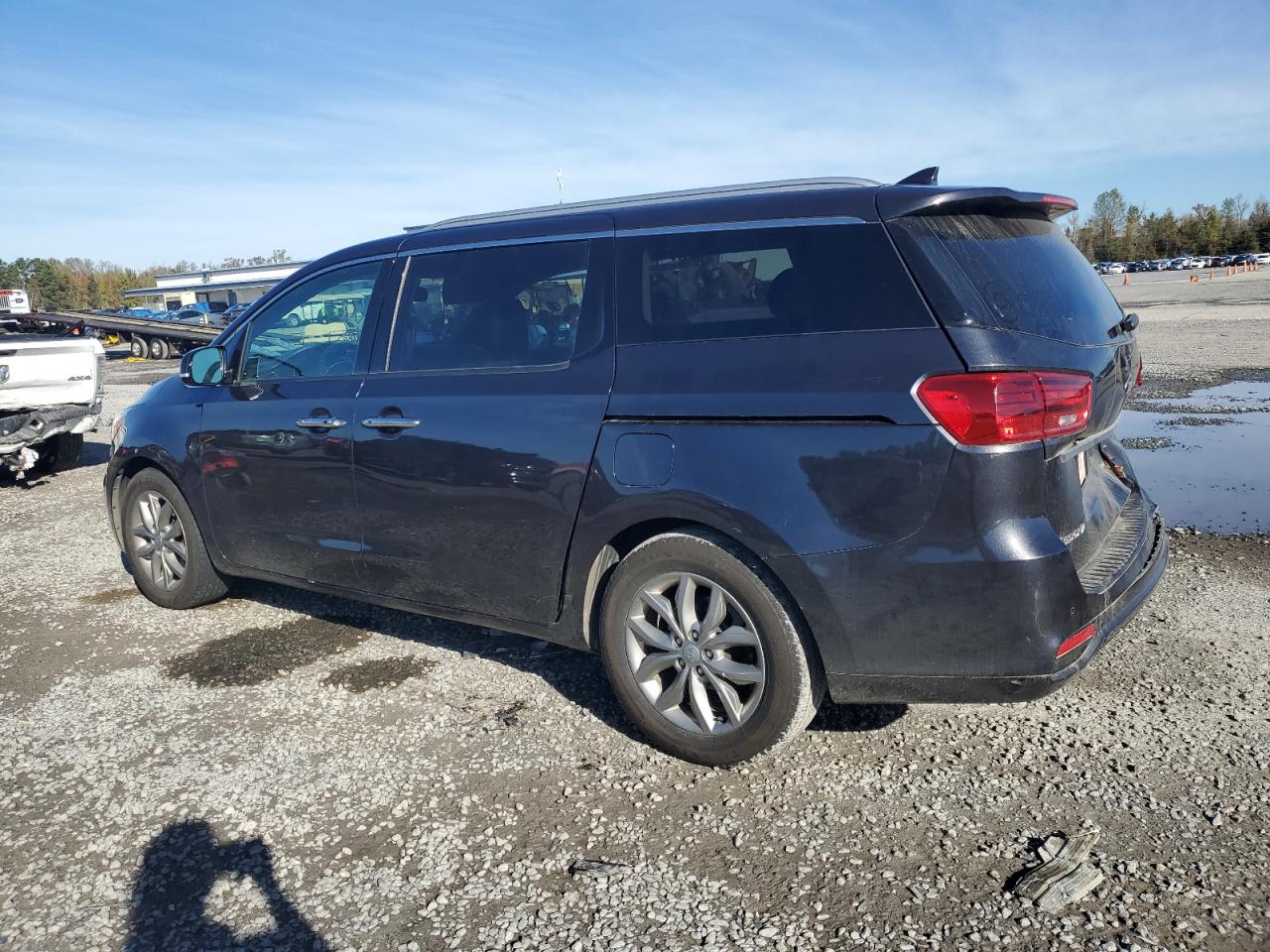 KNDMC5C13K6558435 2019 KIA SEDONA - Image 2