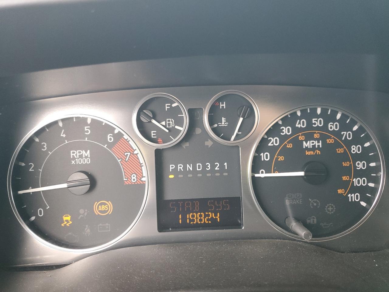 2007 Hummer H3 - Image 9
