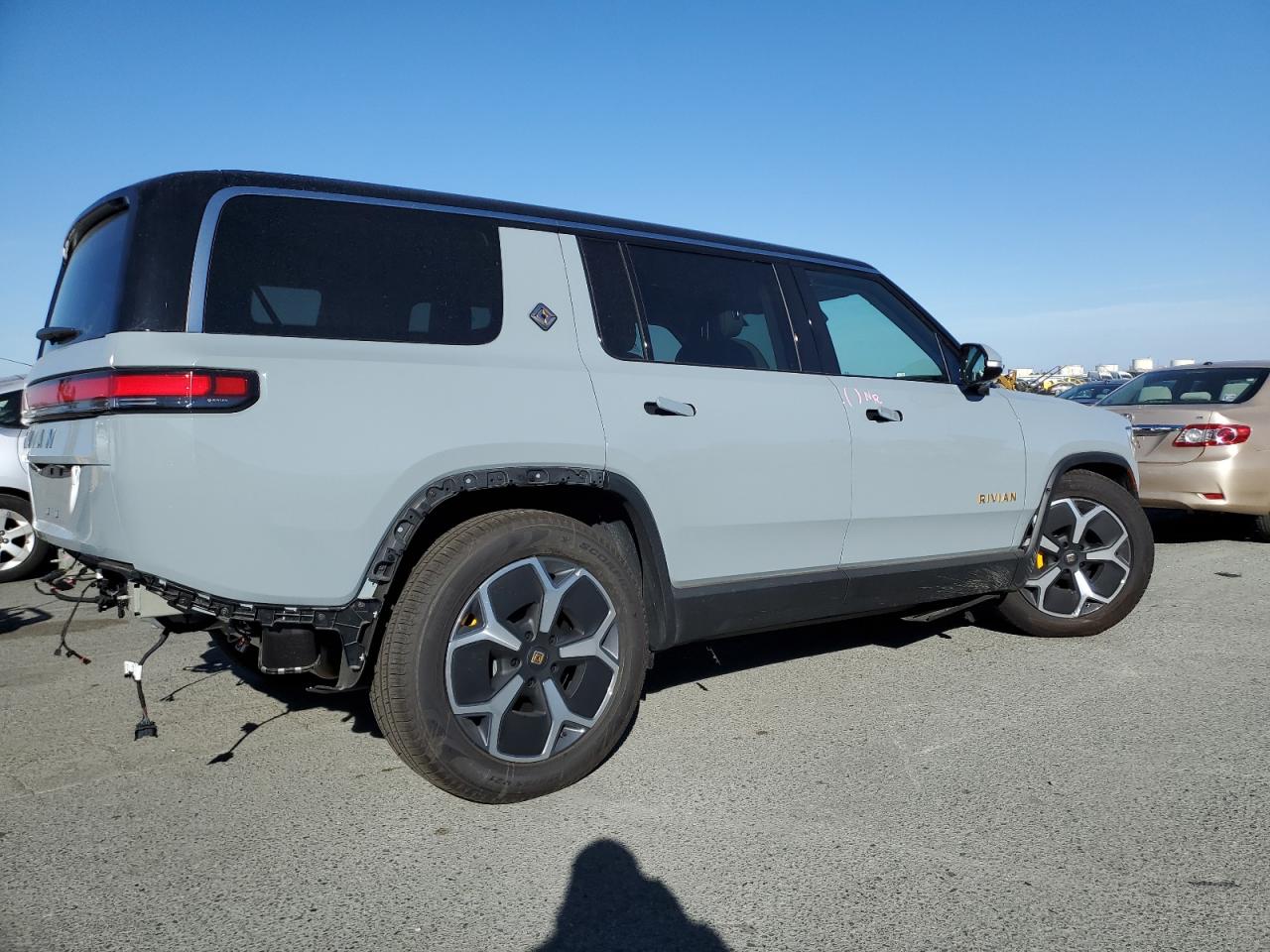 2024 Rivian R1S Adventure VIN: 7PDSGABA0RN031323 Lot: 79571294