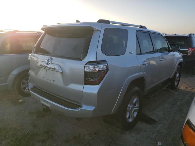 JTENU5JR3M5853677 Toyota 4Runner SR 3