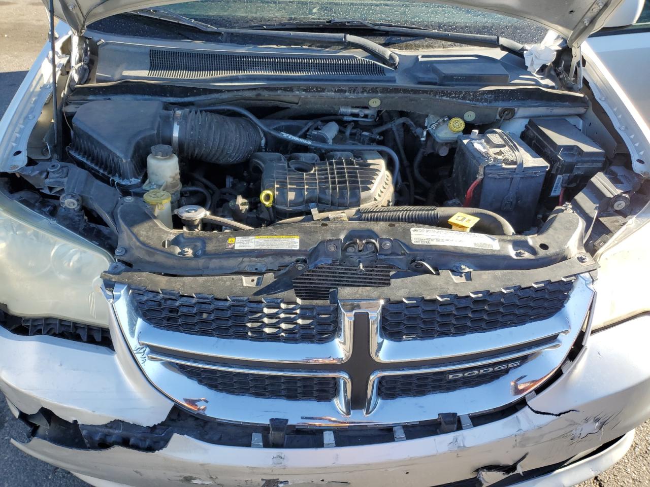 2011 Dodge Caravan - Image 12