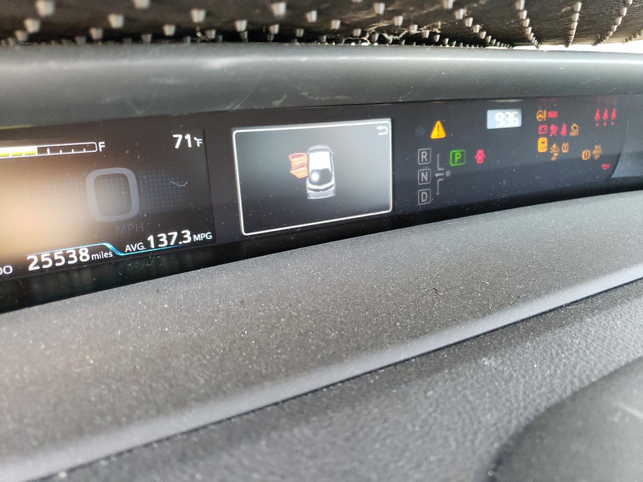2022 Toyota Prius - Image 9