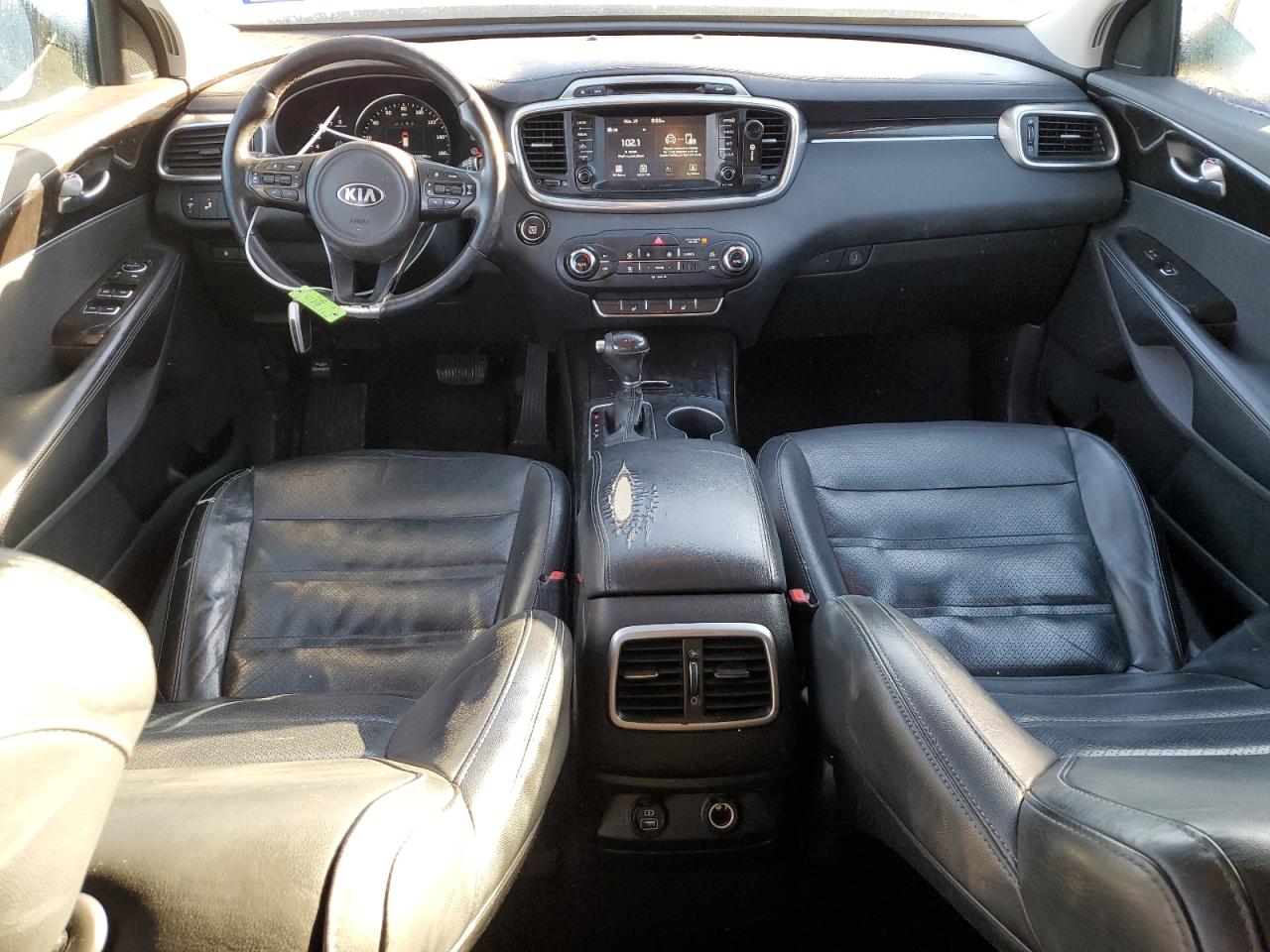 2017 Kia Sorento - Image 8