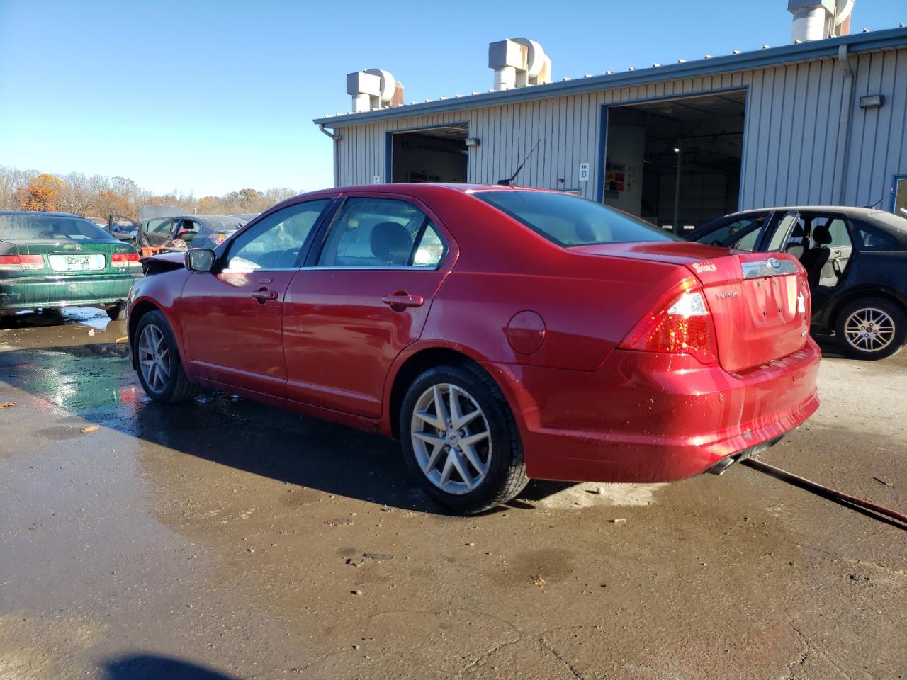 2011 Ford Fusion - Image 2