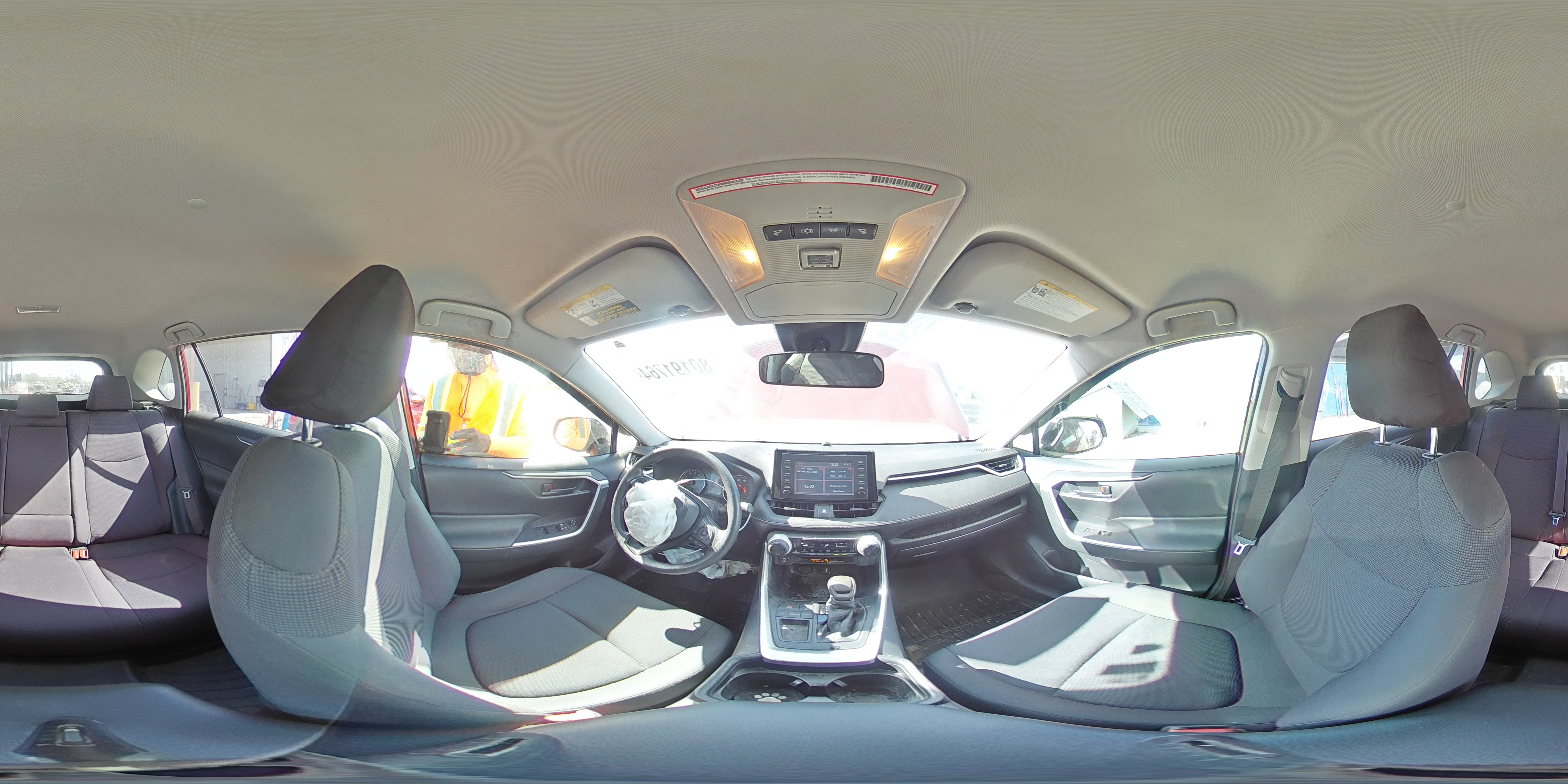 2019 Toyota RAV 4 - Image 15