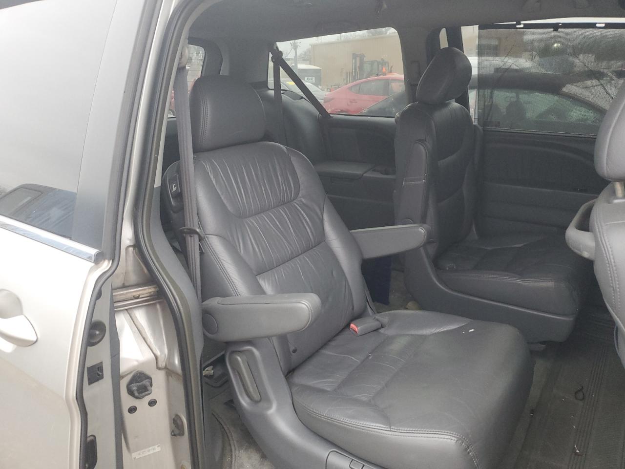 2006 Honda Odyssey - Image 11