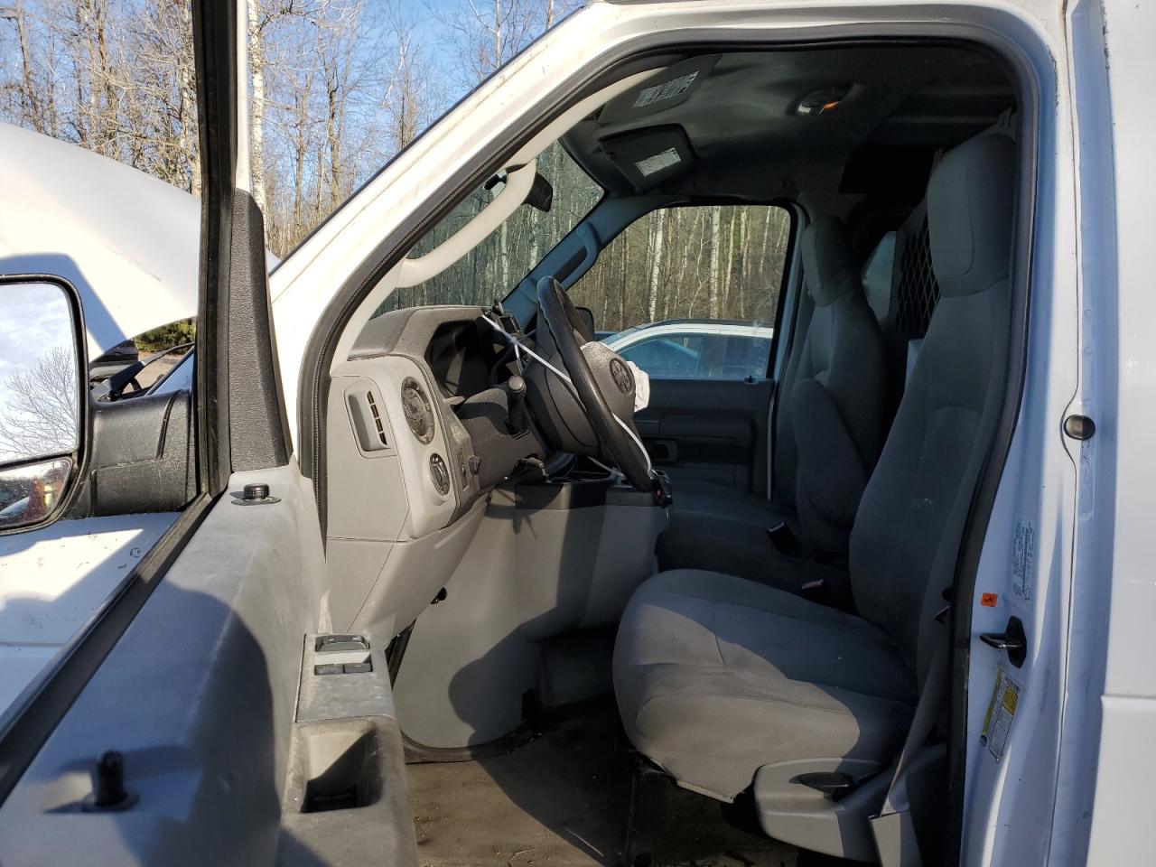 2014 Ford Econoline - Image 7
