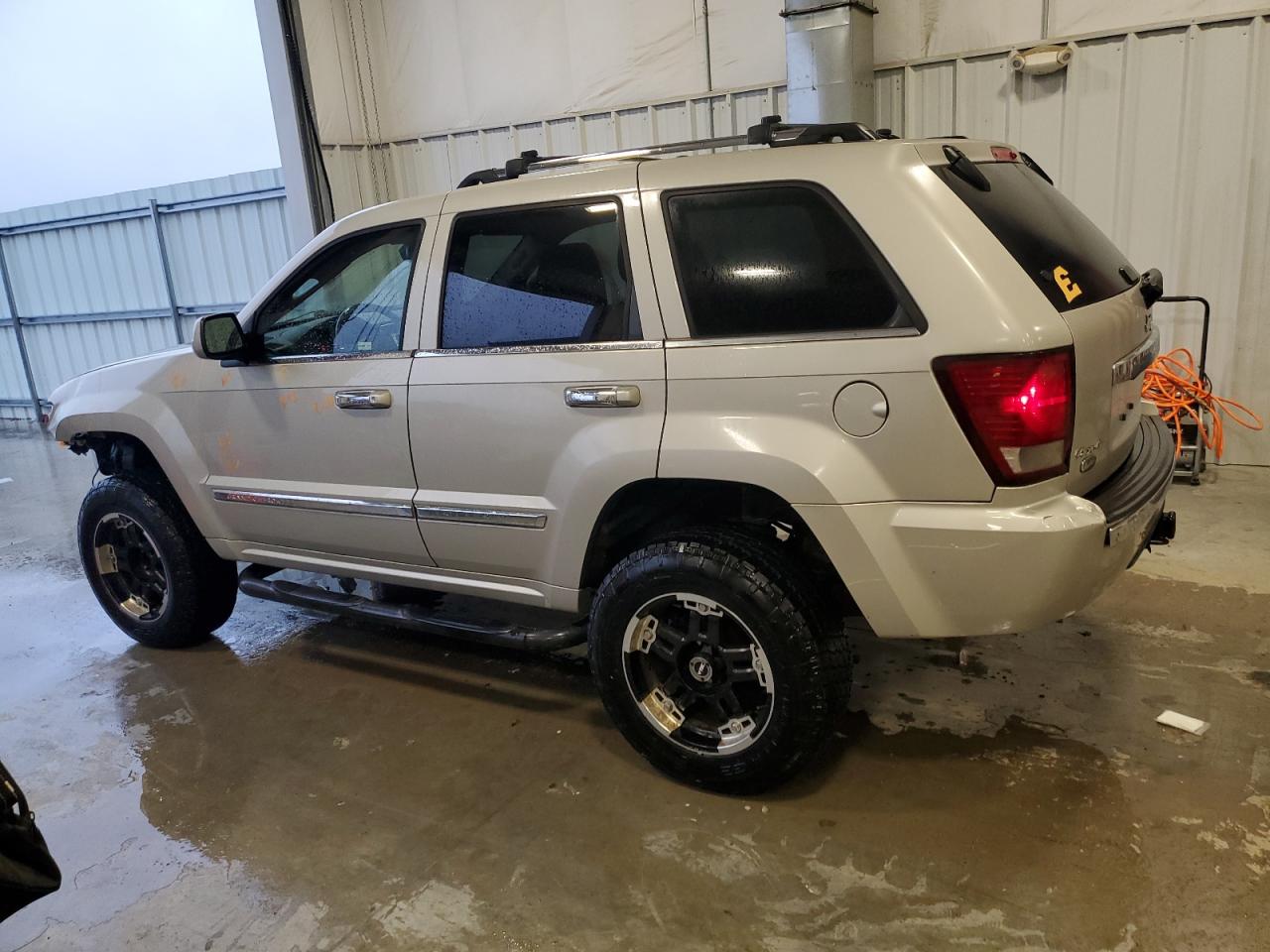 2008 Jeep Grand Cherokee Overland VIN: 1J8HR68238C152357 Lot: 80590494