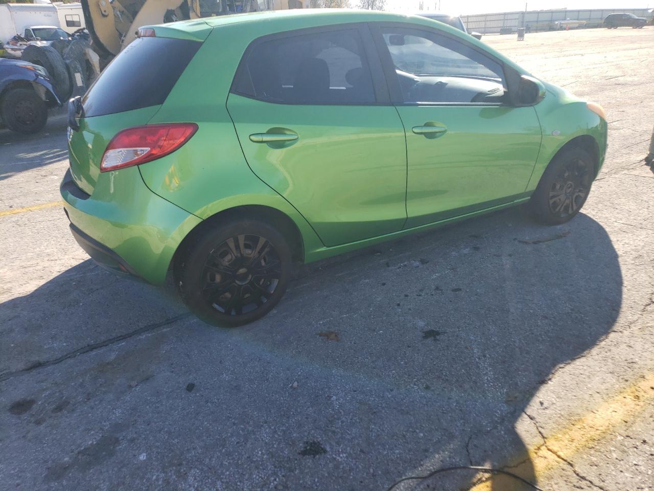 2011 Mazda 2 - Image 3