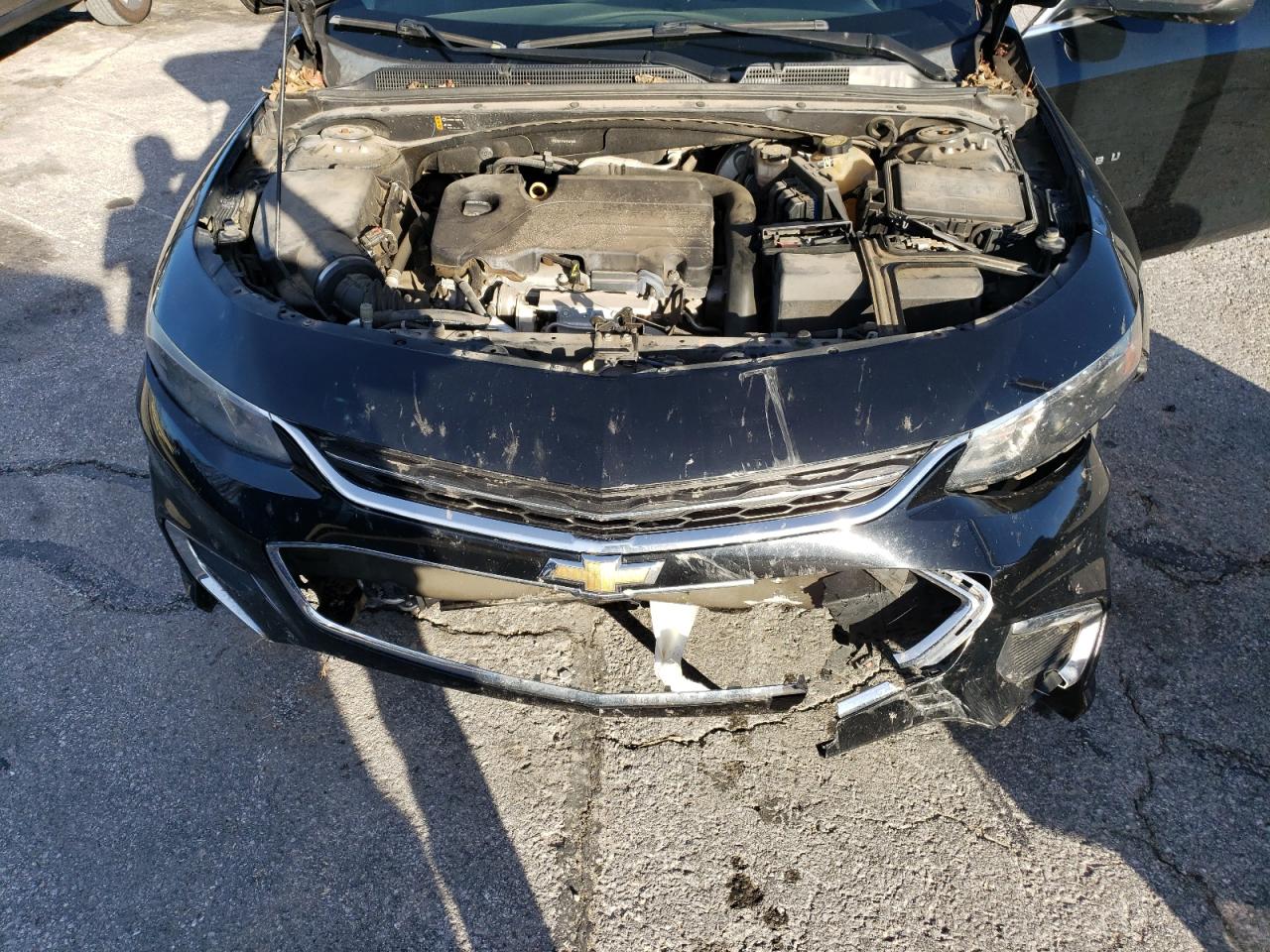 2017 Chevrolet Malibu - Image 11
