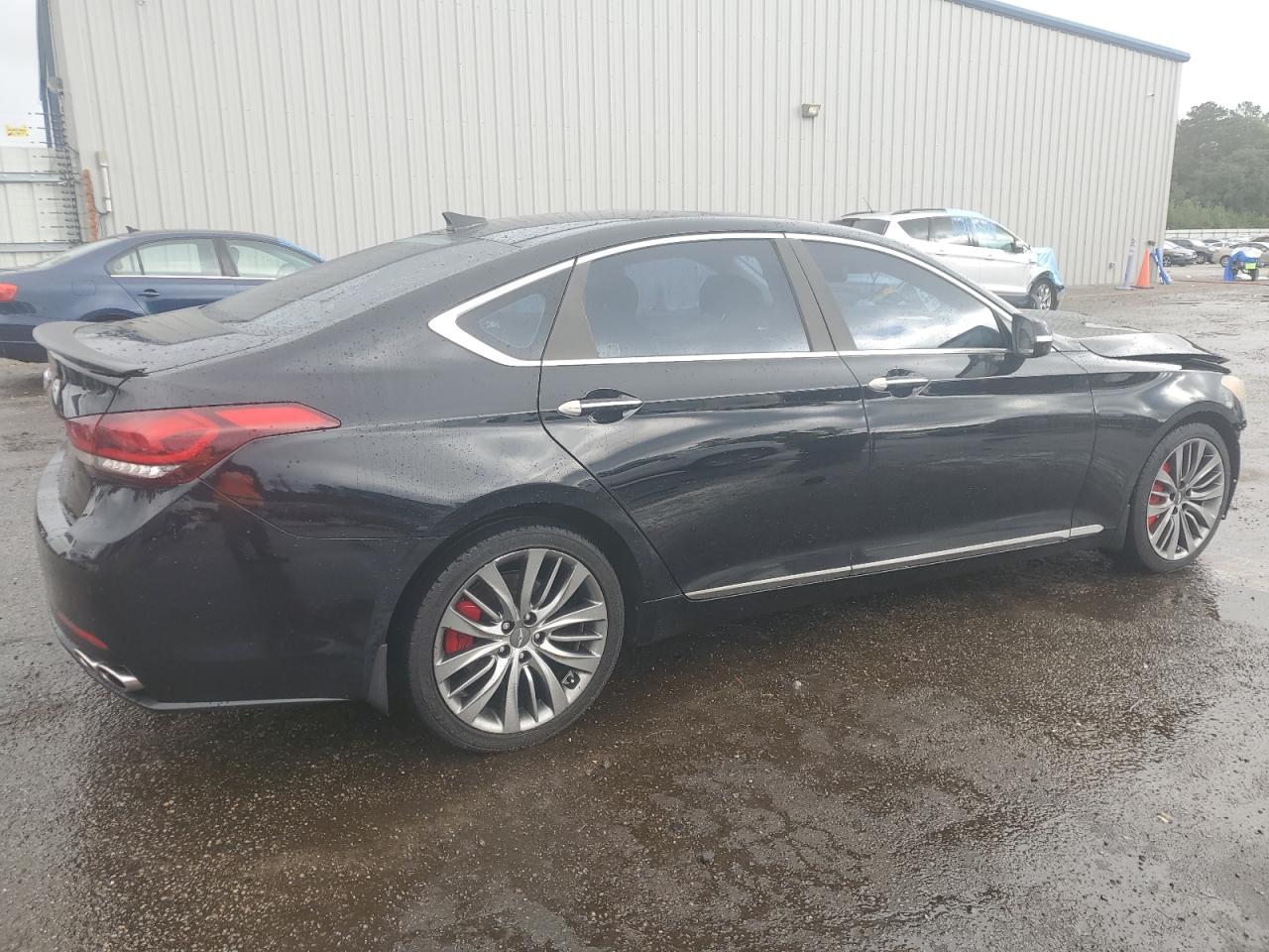 2015 Hyundai Genesis - Image 3