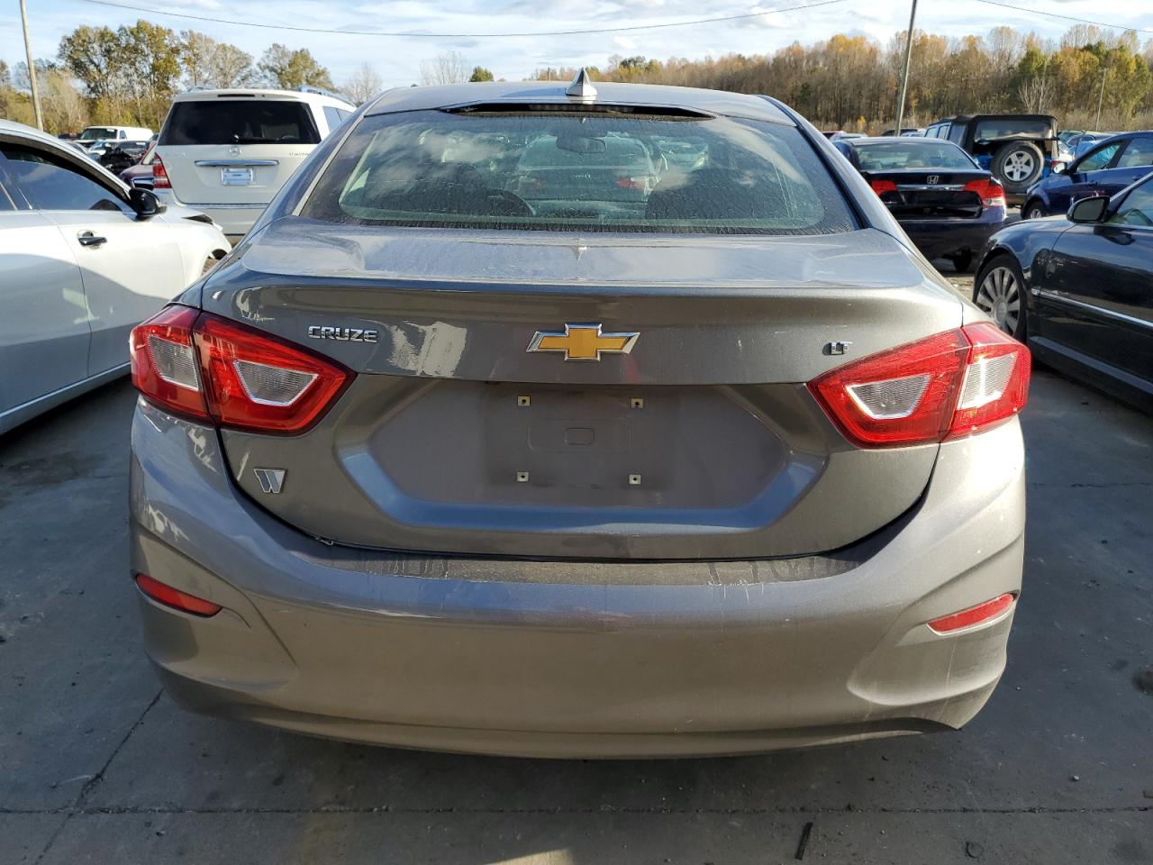 2018 Chevrolet Cruze - Image 6