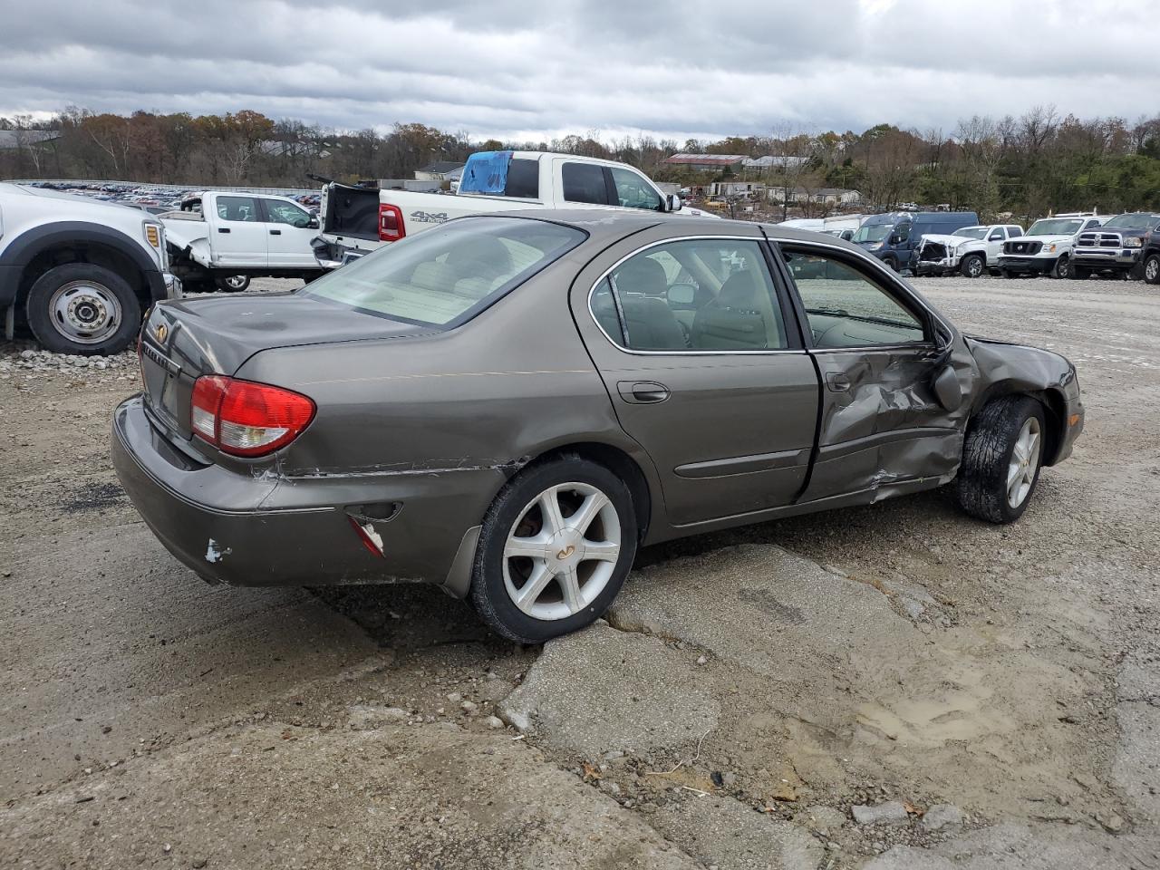 2003 Infiniti I - Image 3