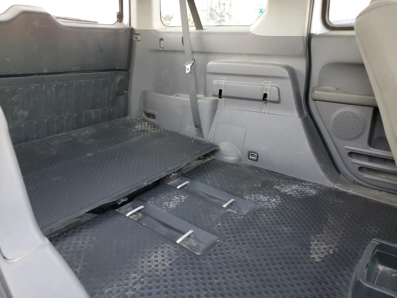 2010 Honda Element - Image 11