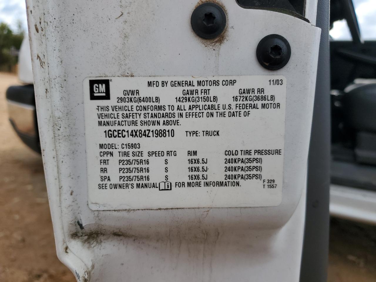 2004 Chevrolet Silverado - Image 13