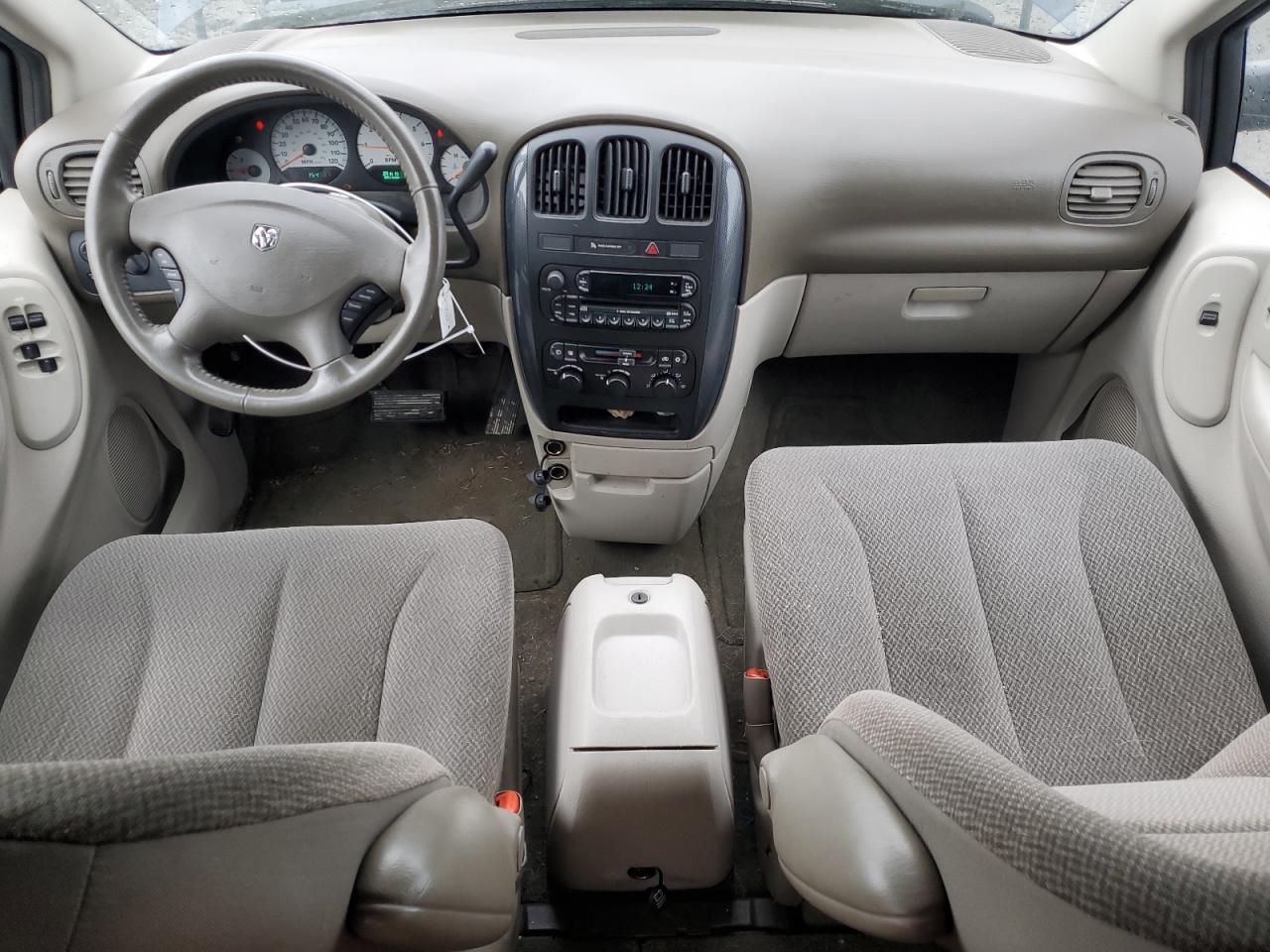 2005 Dodge Caravan - Image 8