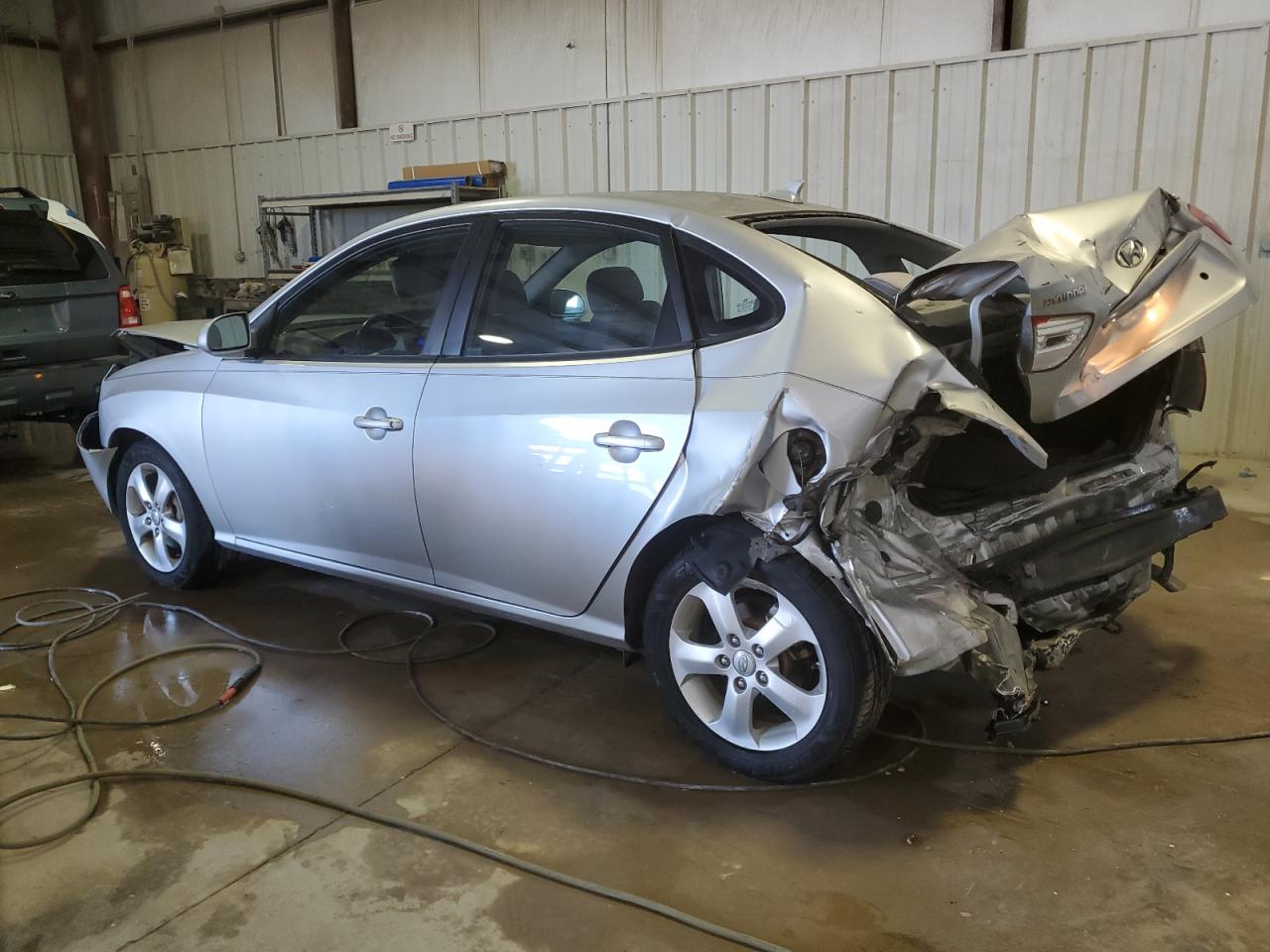 2009 Hyundai Elantra - Image 2
